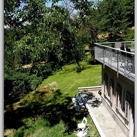 Bed & Breakfast Cascina Luvot