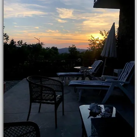 Cascina Luvot Bed and Breakfast 3*