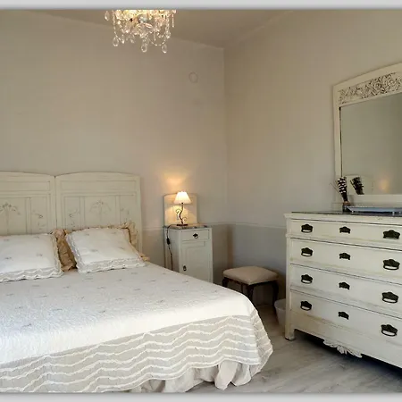 Cascina Luvot Bed & Breakfast
